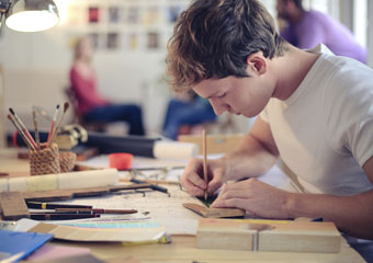 How To Hire a Designer: Contractors, Agencies, Freelancers and Crowdsourcing
